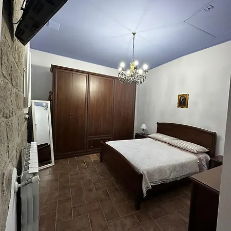 La Casa Dei Nonni Apartment *